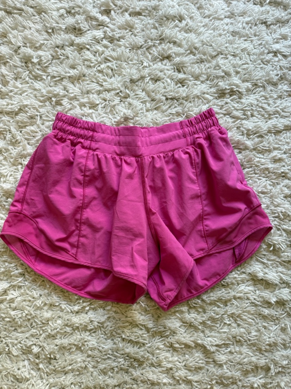 Lululemon hotty hot shorts Size